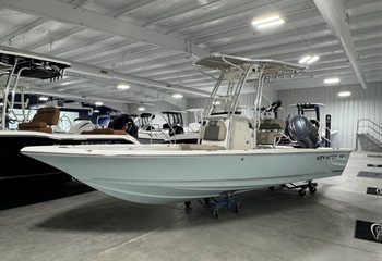 2025 Key West 210 Bay Reef Ice Blue  Boat